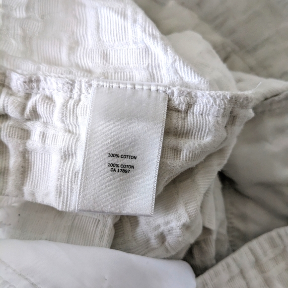Banana Republic Martin fit shorts White Size 6 - Picture 7 of 9